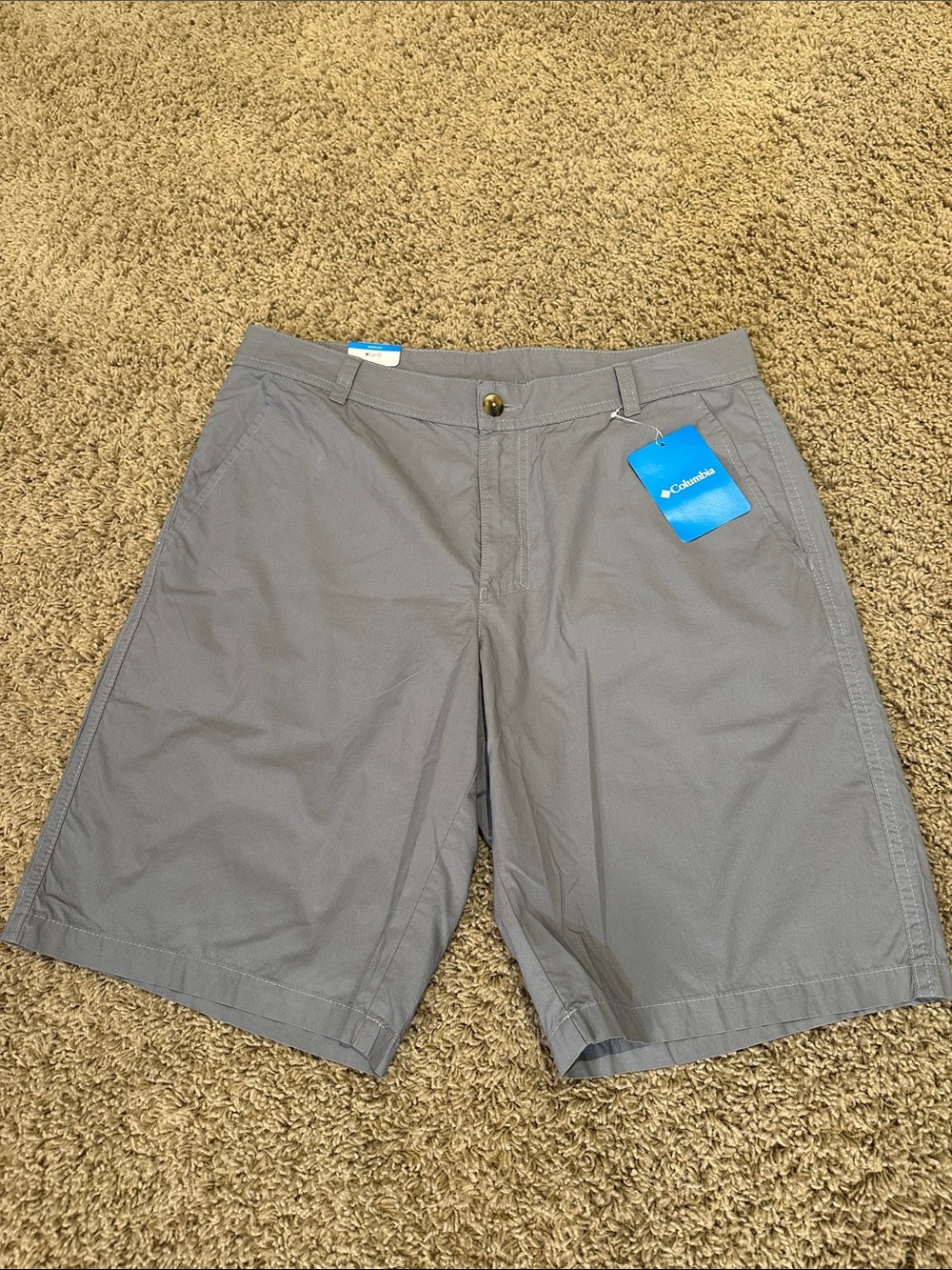 NWT Columbia Men's Gray Performance Shorts 32W x 10L